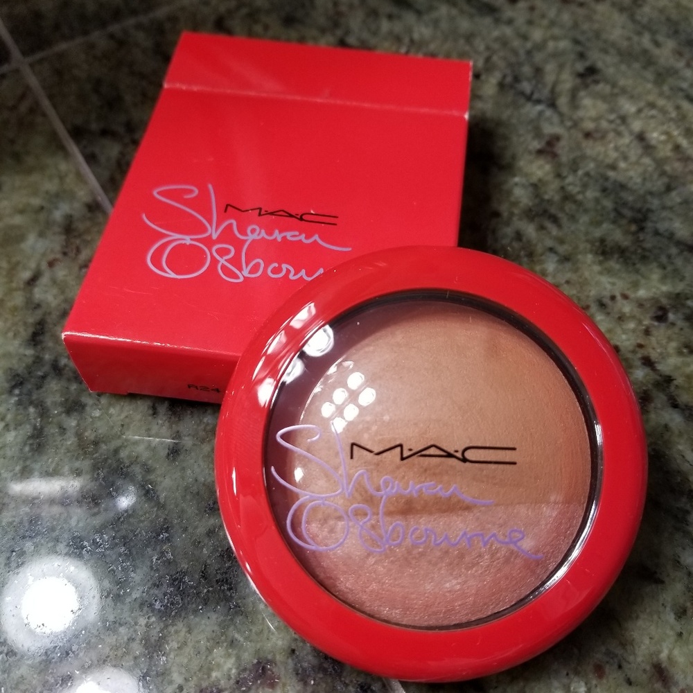 Limited Edition Mac Sharon Osbourne MSF Refresh